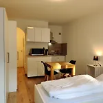 Schicke In Stadtnaehe Apartman *